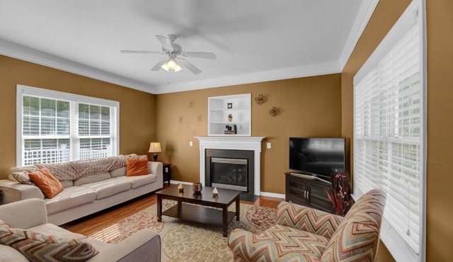 Spacious Family Home with Private Backyard, Grill, and Garage! Free high-speed Internet! Minutes from HPU and Furniture Market!