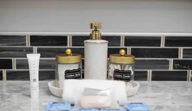 Spacious family home with pool