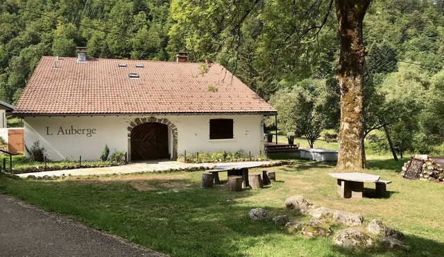 Spacious family inn surrounded by nature