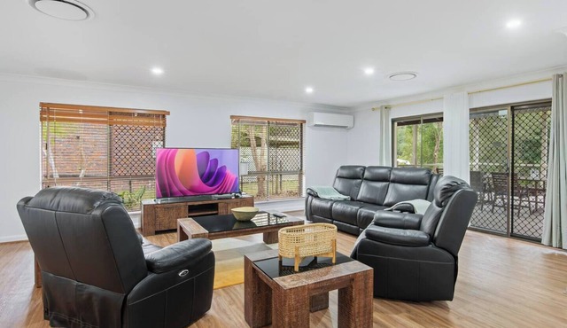 Spacious Family Oasis on Leafy Acreage Forestdale