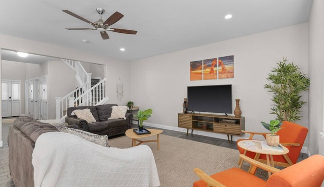 Spacious Family Retreat Near Ski Resorts