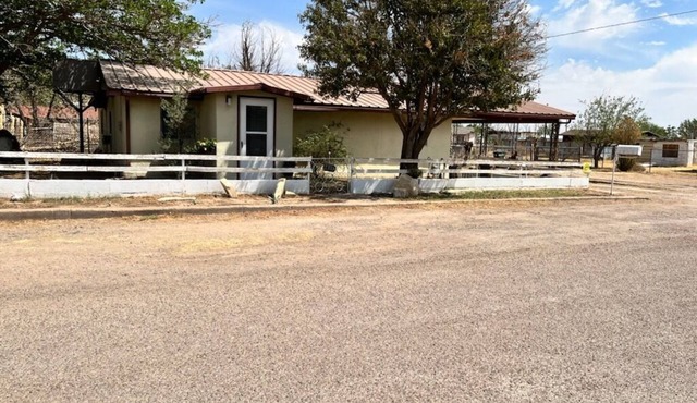 Spacious Family Retreat - weekly and monthly discounts