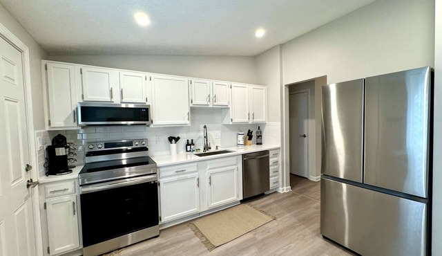 Spacious Family Retreat!