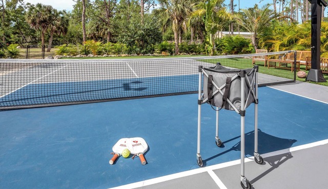 Spacious Family Retreat with Pool Gym Sauna Pickleball and Guest Suite SLEEPS 16