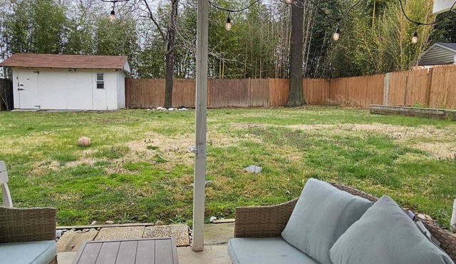 Spacious Family sized Home near Metro Station