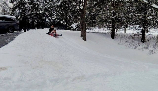 Spacious Family Retreat on 7.5 Private Acres Sleeps 14+ Pool/Hot Tub/Sauna/GR