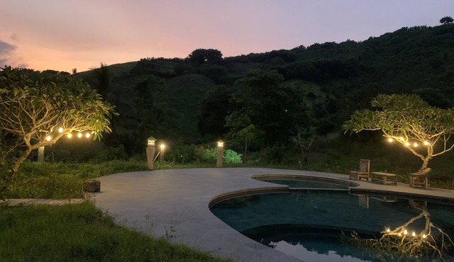 Spacious Family Villa with en-suite bedrooms aircon and freshwater swimming pool