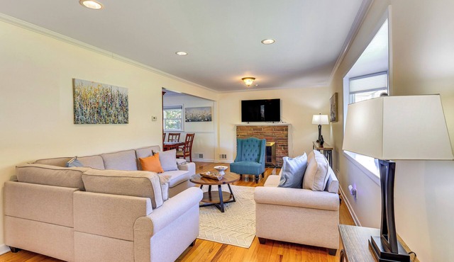 Spacious Fanwood Home w/Decks, Walk to Park!