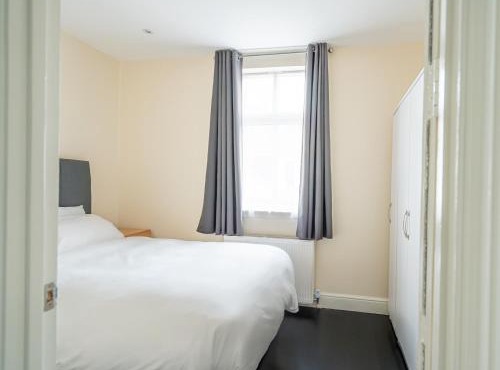 Spacious Flat Near to Barnet Hospital