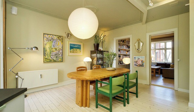 Spacious flat with balcony in central Nørrebro