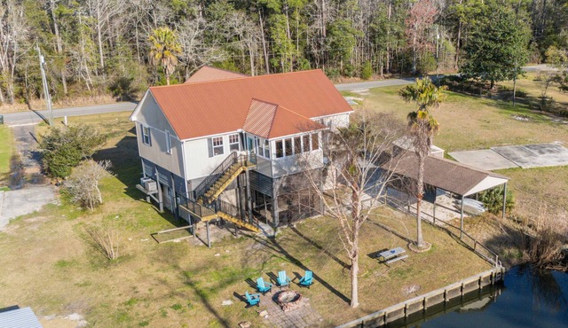 Spacious Foley Retreat Sleeps 12 Game Room Theater