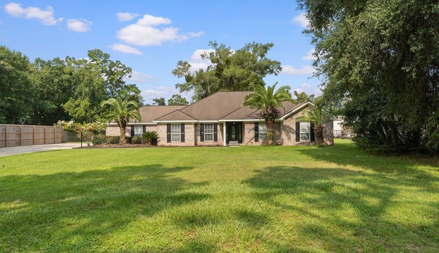 Spacious Foley Retreat with Fenced Yard, Pet Friendly