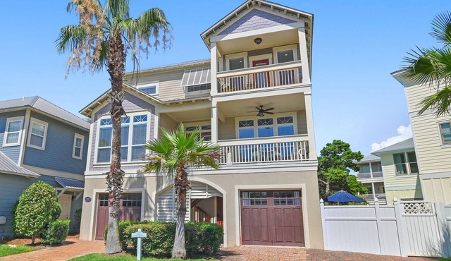 Spacious, Fooseball, Air Hockey, Arcade Games, X-box,Hot tub, Free Golf Cart