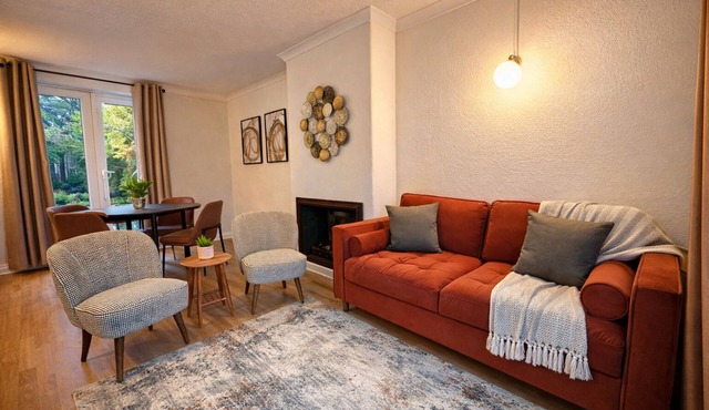 Spacious four-bedroom house with Large Garden!