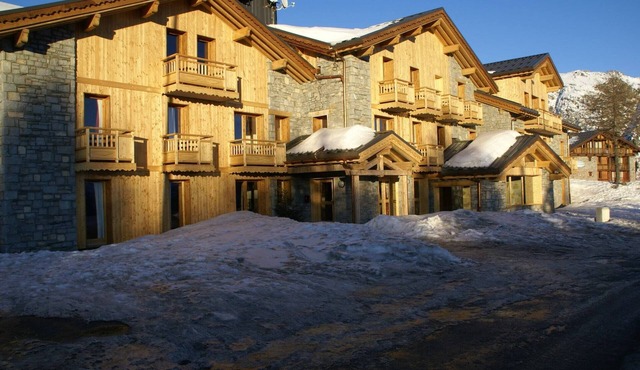 Spacious Ski Chalet w/Pool