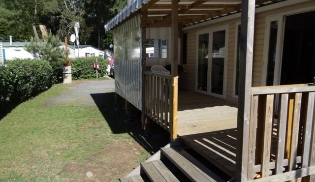 Spacious mobile home pleasant climate quiet sunny