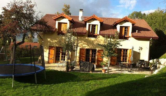 Spacious, 5 bd room home in a beautiful country setting in the French Alps.