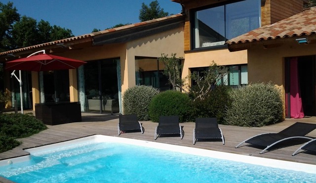 Spacious villa for 8 people with swimming pool in Porto Vecchio