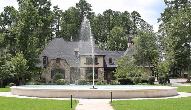 Spacious French Country Farm Escape