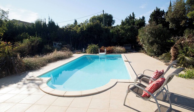 Spacious French retreat with private pool & garden, in peaceful French village.