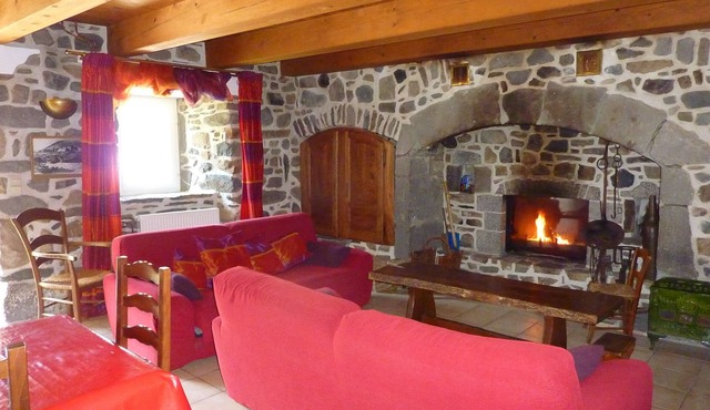 Spacious, friendly house ideal for families Parc des Volcans Auvergne