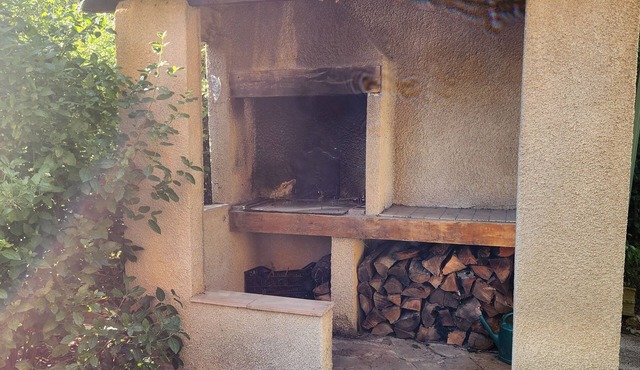 Spacious, fully renovated villa with large terraces, garden and barbecue.