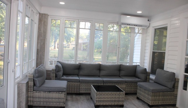 Spacious, Fully Remodel 4-bedroom house 2.5 bathroom in charming Carthage