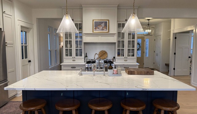 Spacious & Fun 5-bedroom Family Retreat In Welcoming Mount Pleasant