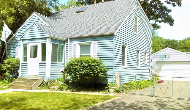 Spacious, Fun and Family Friendly Beach Home