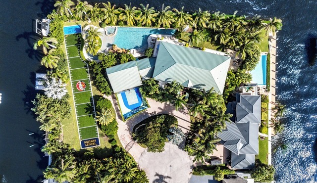 Spacious Gated Estate In Charming Delray Beach