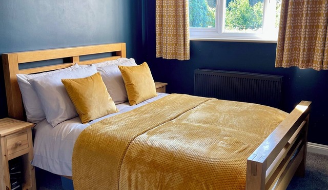 Spacious 5 Bedroom House Near Stansted Airport.