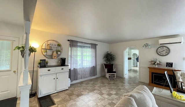 Spacious get-away on the out-skirts of town