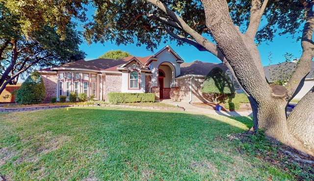 Spacious Getaway: near Lake Hubbard + EV Charger