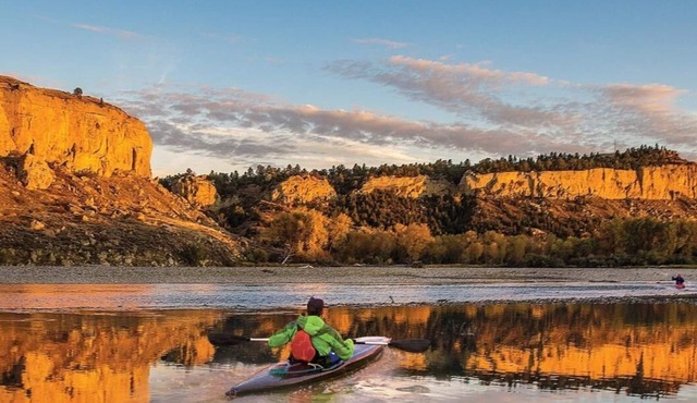 Spacious Getaway Near Yellowstone River Valley w/Kitchen & Modern Comforts