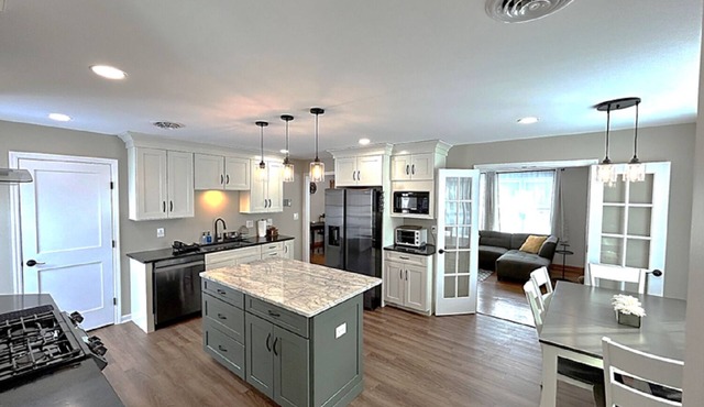 Spacious Glenville Ranch Chef's Kitchen Near Everything Deck Fire Pit