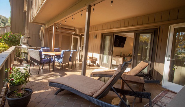 Spacious Golf Course Condo
