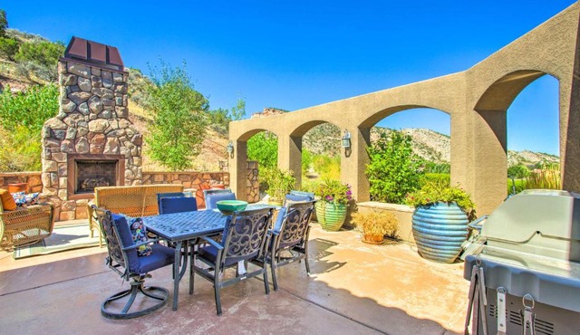 Spacious Grand Junction Home with Mountain View