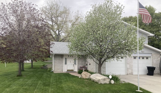 Spacious, great location, homey feel