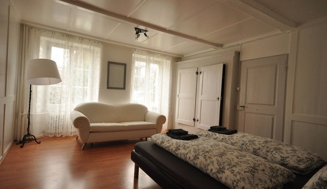 Spacious ground floor apartment. Sleeps 5 to 12 guests