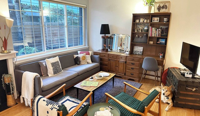 Spacious Ground Floor Apt w Private Patio, Capitol Hill