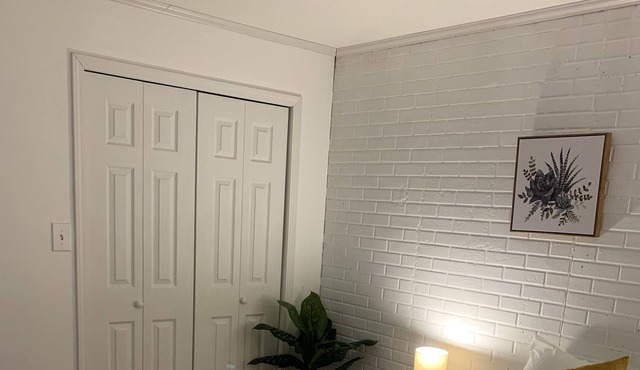 Spacious Guest Suite 12 minutes from Nauvoo, IL.