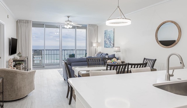 Spacious Gulf-View Retreat, Huge Balcony-ED1030