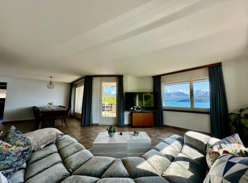 Spacious house for 11 persons with hot tub and fully equipped kitchen