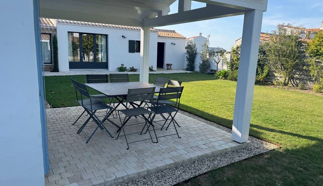Spacious house, Le Vieil, 250m to beach - 10 guests