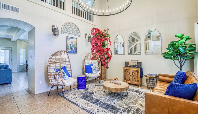 Spacious Haven with Outdoor Fun, 5 Bd Home, Primary King, EV Charger, Grill