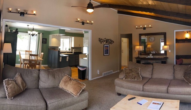 Spacious Hermantown Vacation Space! Rural feel close to town