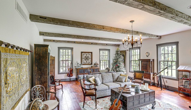 Spacious & Historic Cabin in New Haven w/Pond!