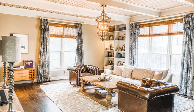 Spacious Historic Midtown Memphis Chateau Minutes from Everything