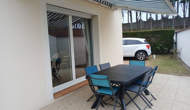 Spacious house in Notre-Dame-de-Monts for 8 ppl, pets allowed