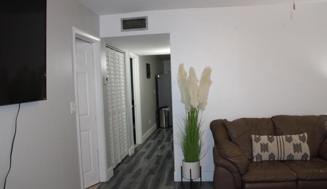 Spacious home by hard rock stadium and Casino